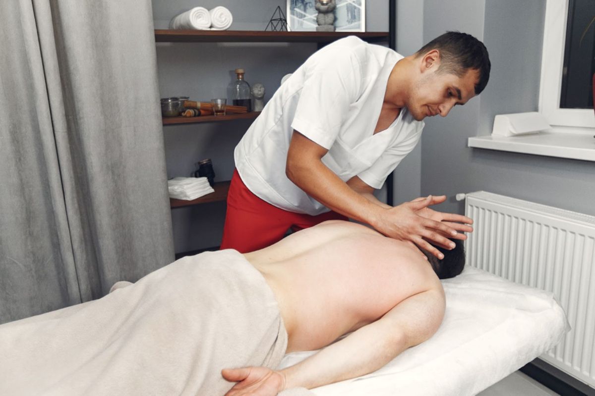 Ancient Touch: Unwinding Modern Stress with Chinese Massage